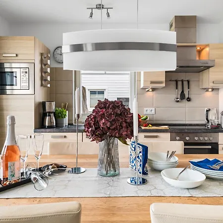 Witt Hus 2 - Strandhaus Zwischen Yachthafen Und Sandstrand Ferienhaus