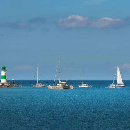 Witt Hus 2 - Strandhaus Zwischen Yachthafen Und Sandstrand * Olpenitz