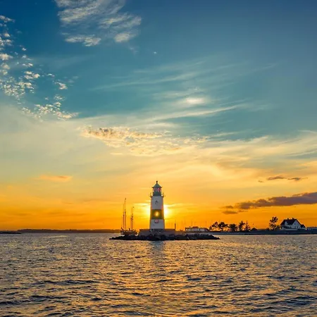 Witt Hus 2 - Strandhaus Zwischen Yachthafen Und Sandstrand Olpenitz